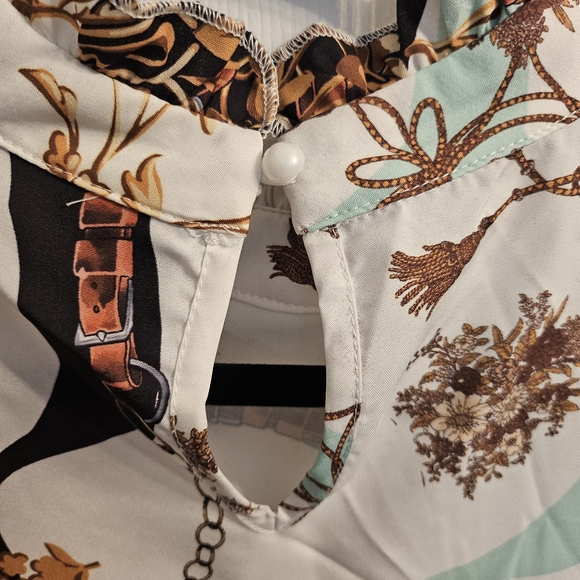 Pattern bouse from Shein - Picture 3 of 5